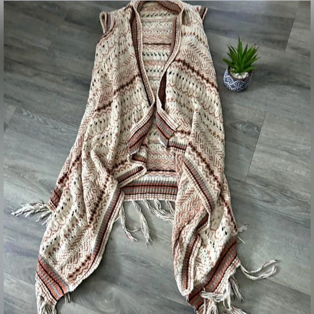 Cardigan - Picture 1 of 1